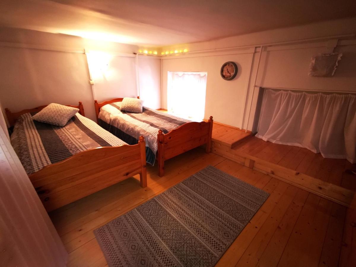 Belvarosi Vintage Apartman A Setaloutcan Miskolc Dış mekan fotoğraf