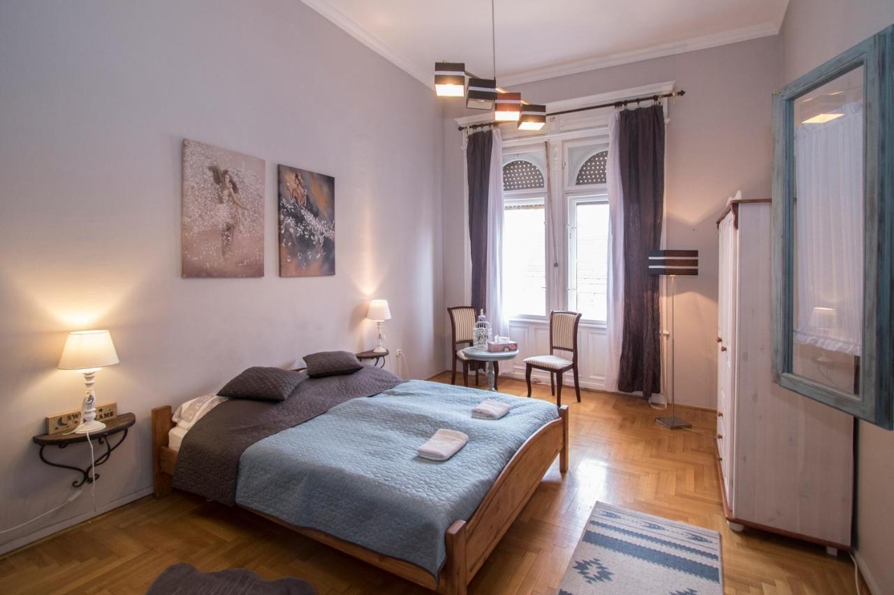 Belvarosi Vintage Apartman A Setaloutcan Miskolc Dış mekan fotoğraf