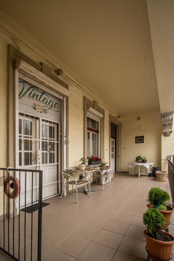 Belvarosi Vintage Apartman A Setaloutcan Miskolc Dış mekan fotoğraf