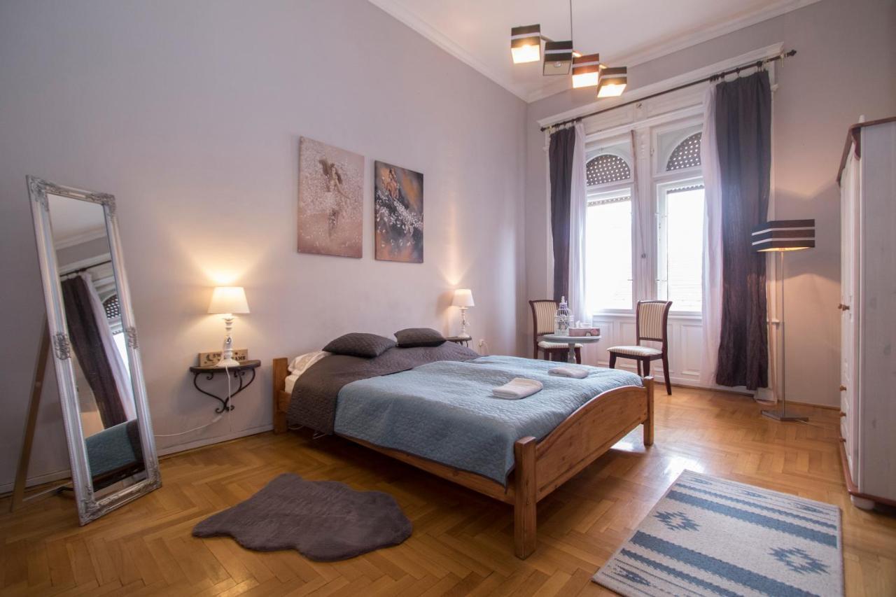 Belvarosi Vintage Apartman A Setaloutcan Miskolc Dış mekan fotoğraf